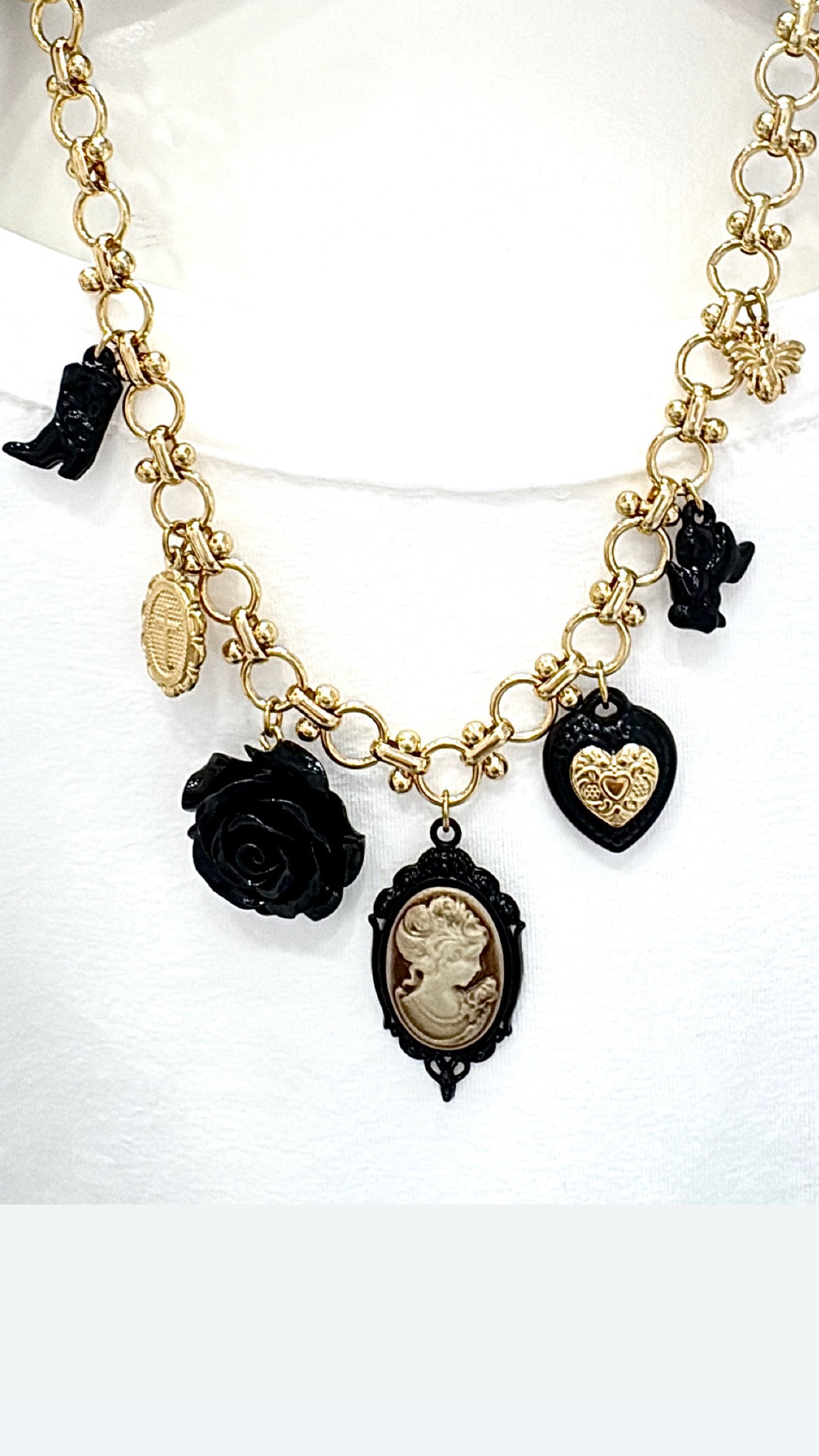 Collier Camée