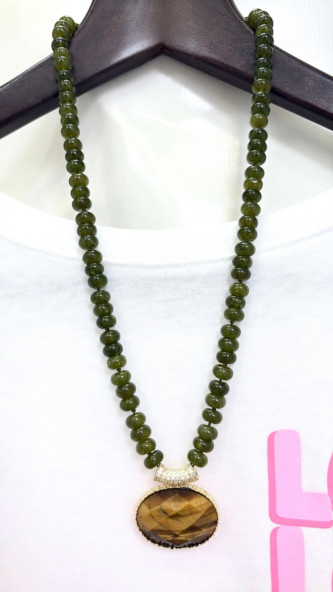 Collier Merveilleux Jade et Œil de Tigre