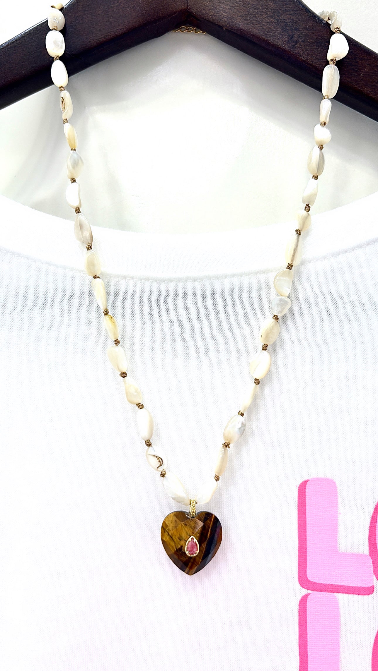 Collier Cœur Nacre et Oeil de Tigre