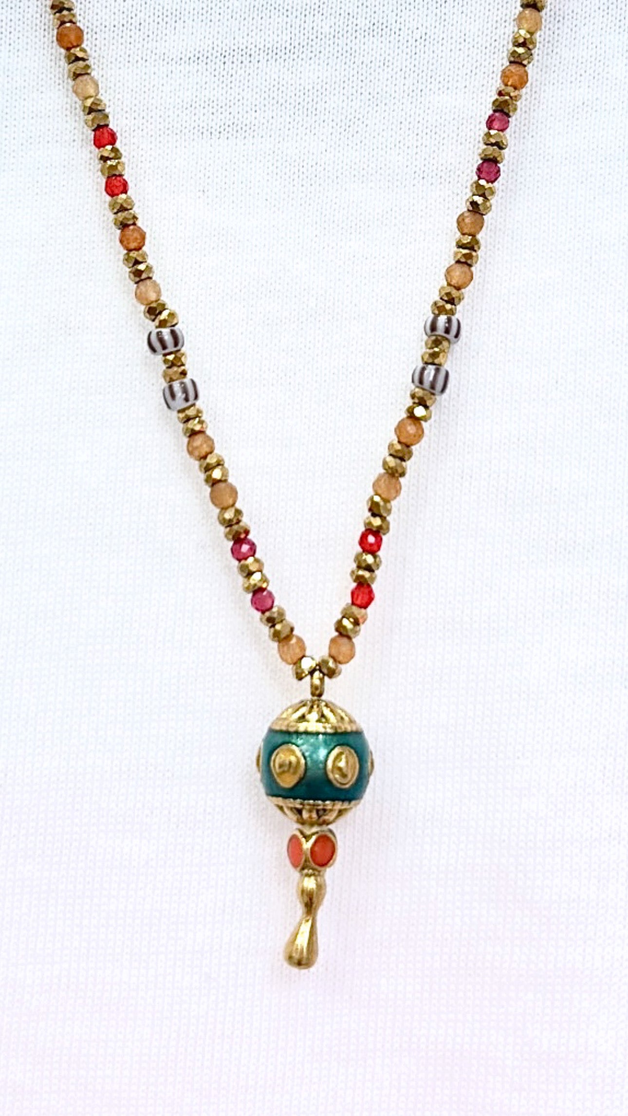 Collier Toupie Multi Pierres