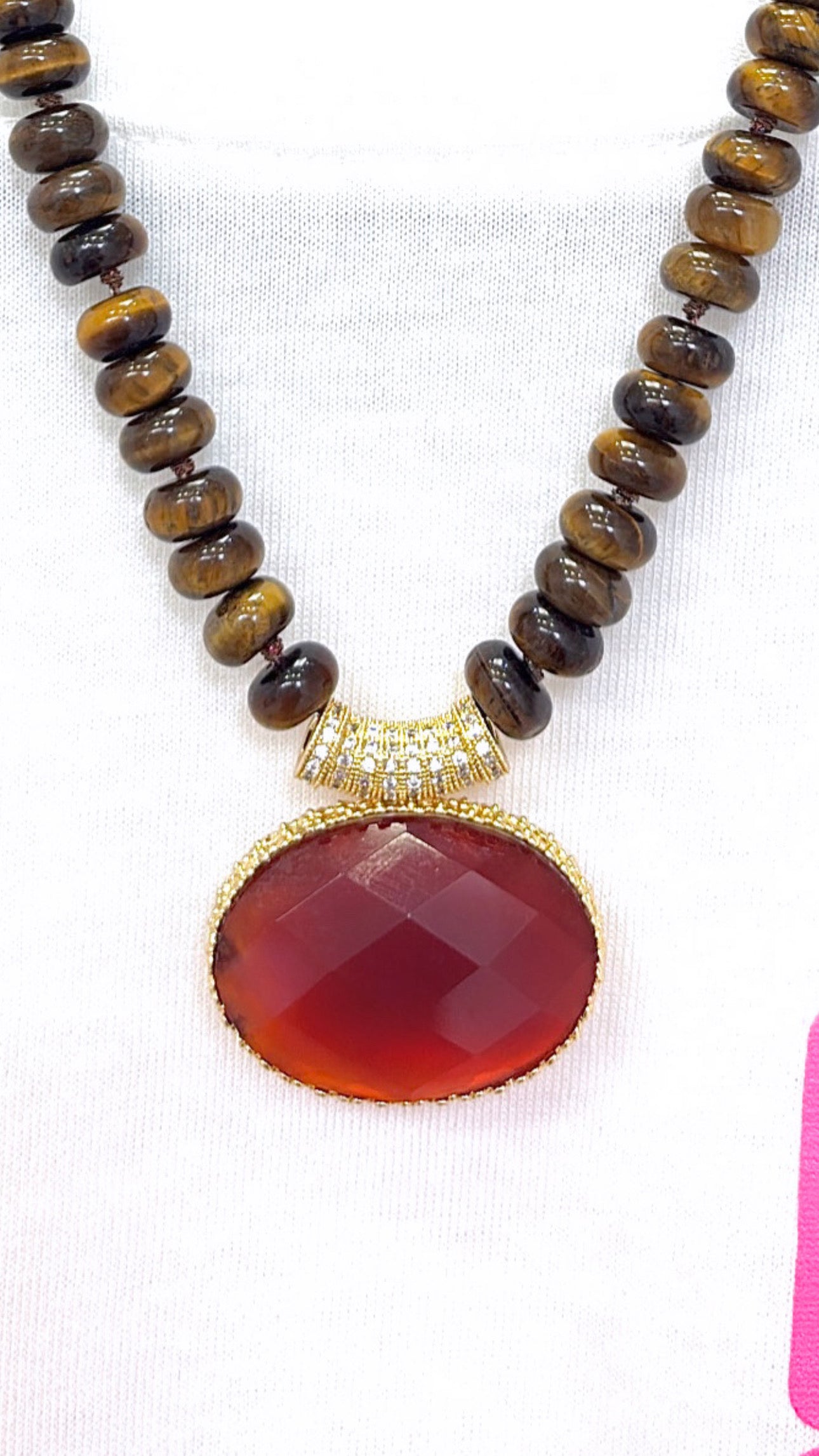 Collier Merveilleux Oeil de Tigre et Cornaline