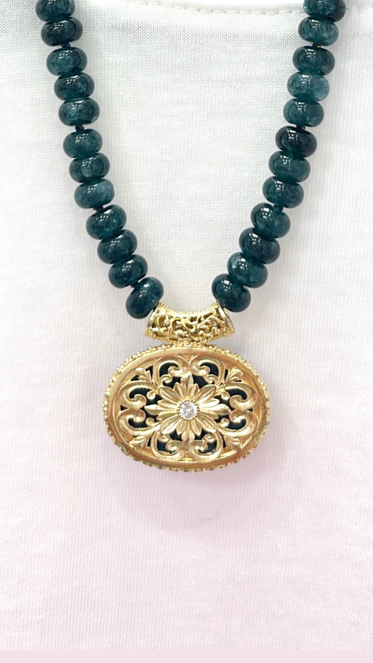 Collier Merveille Agate bleue et Apatite