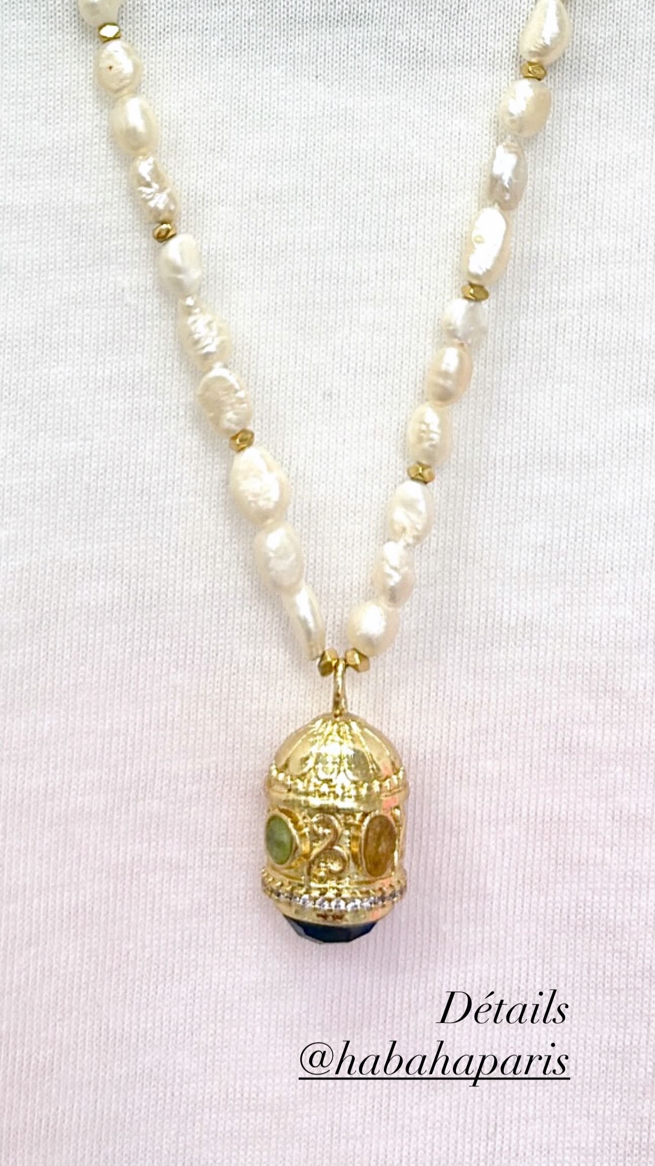Collier Amulette Lapis Lazulli et Perles d’eau douce