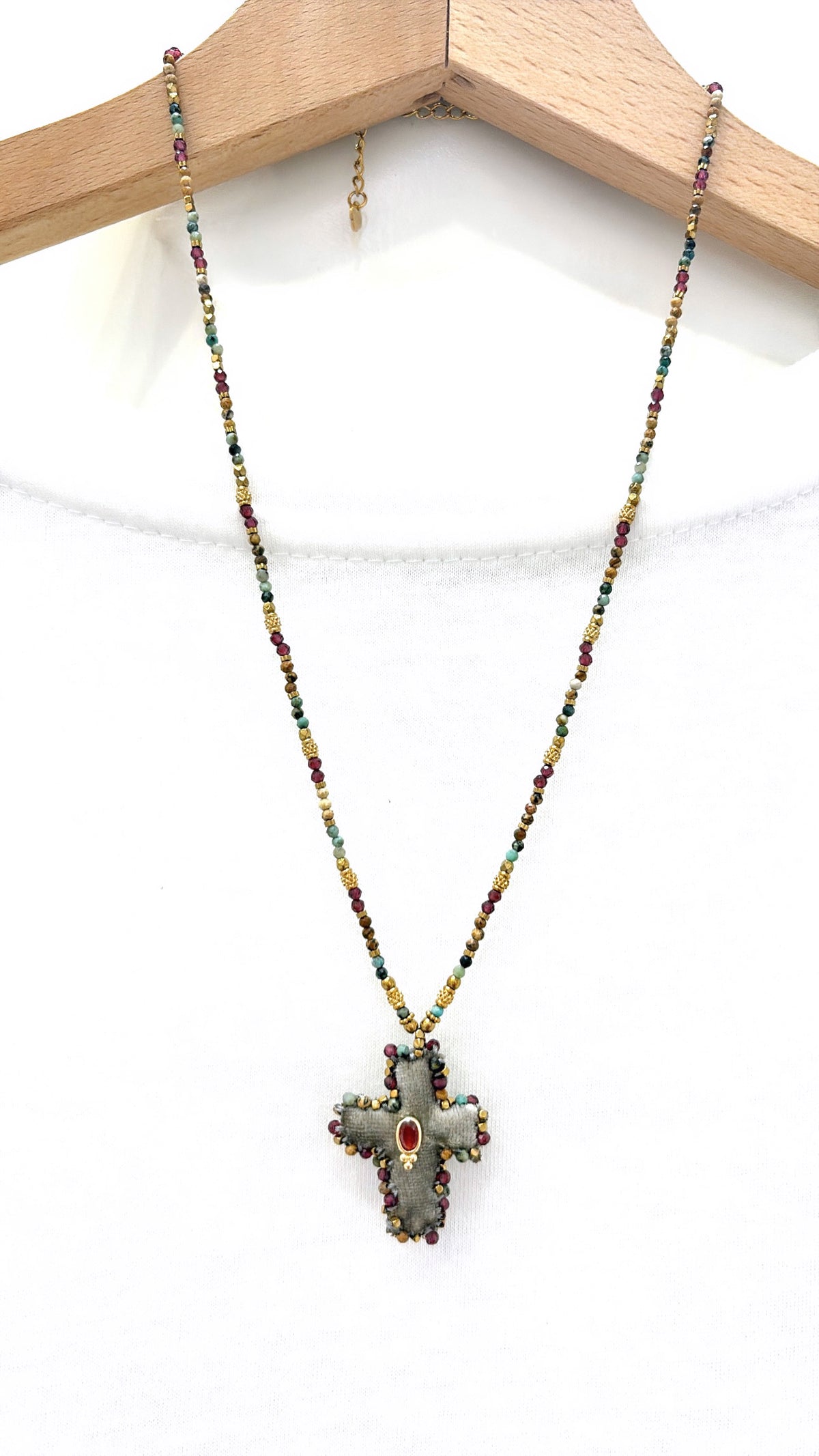 Collier Amulette Pillow Croix