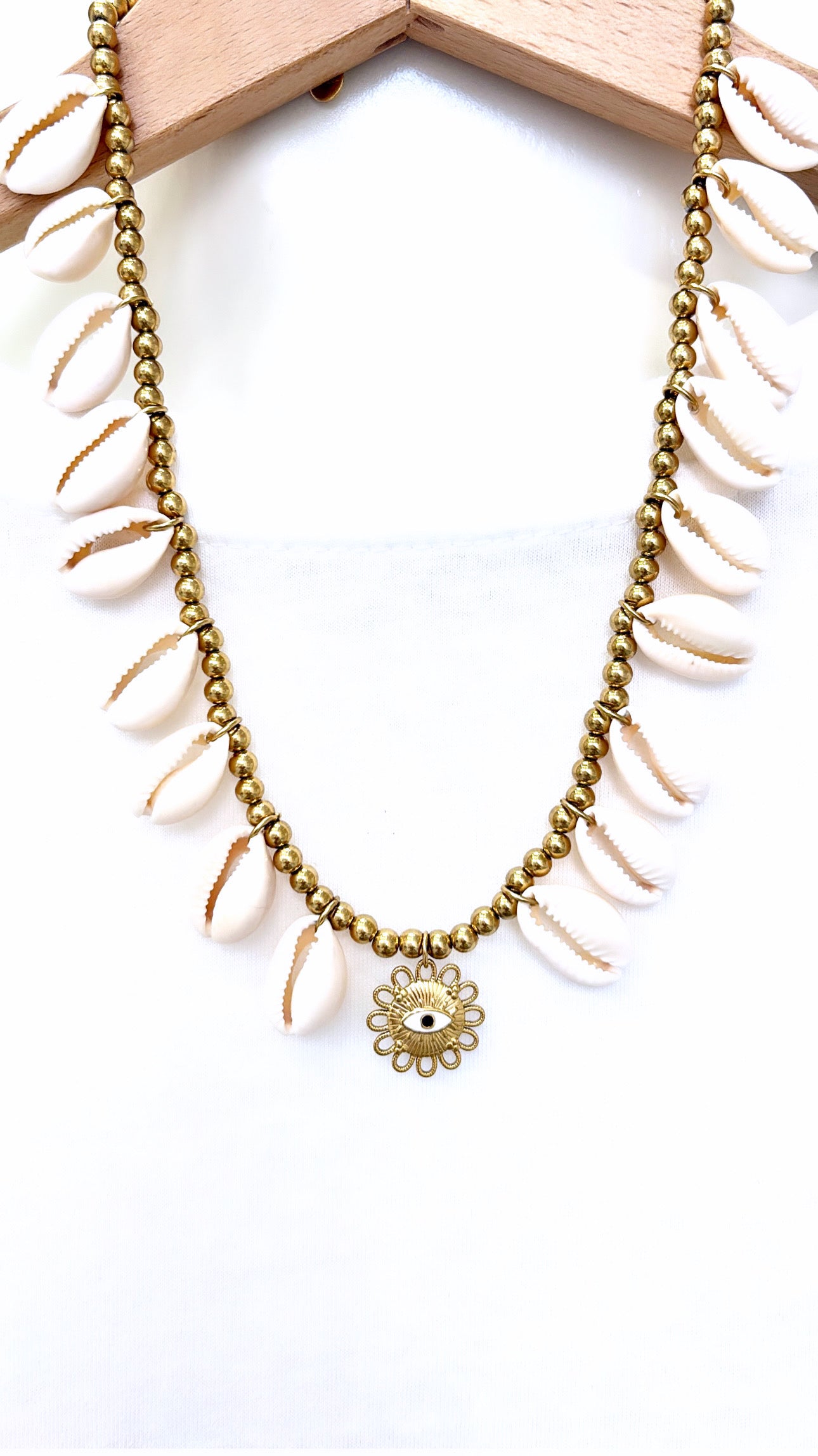 Collier Cauri and Eye