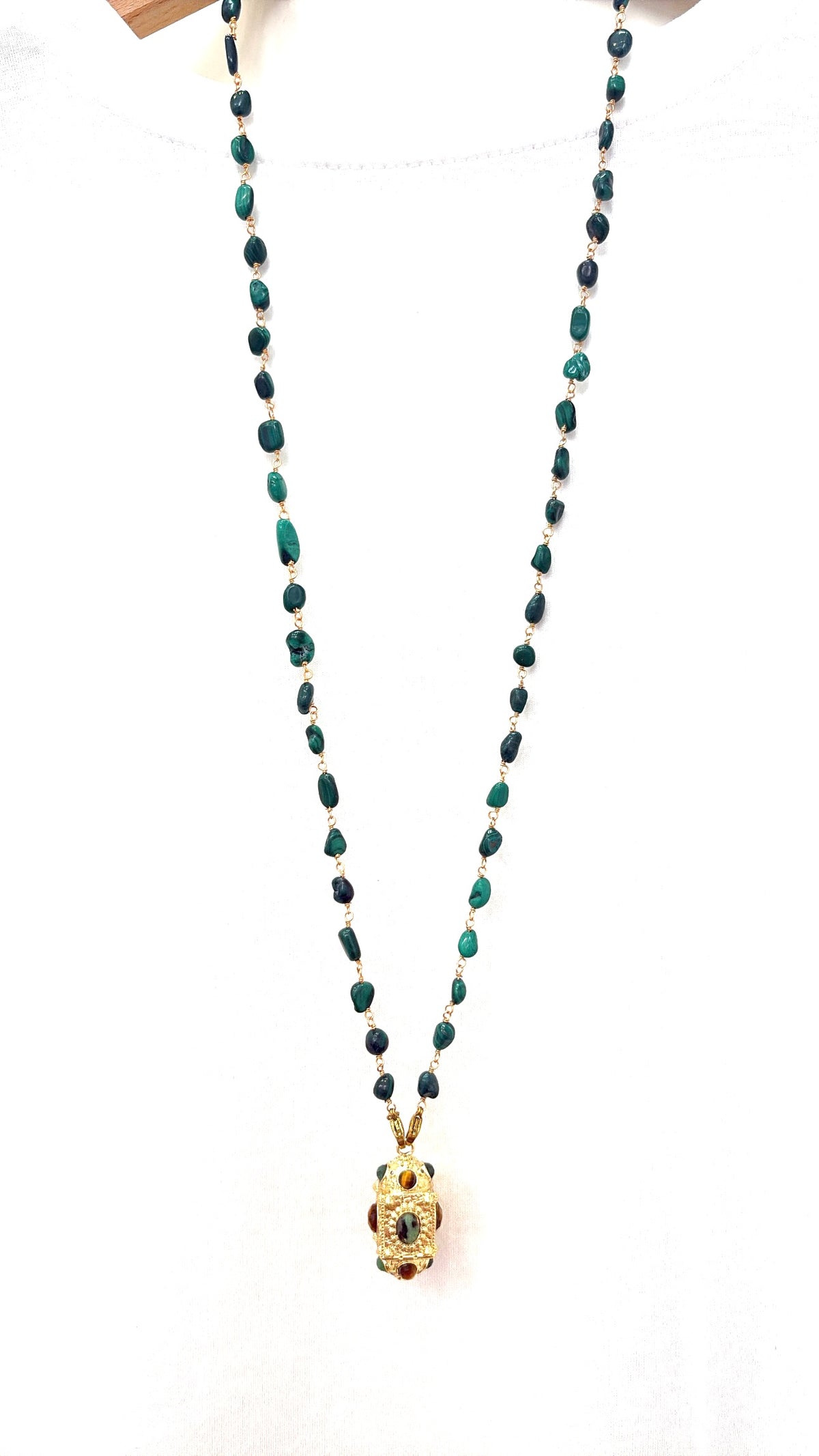 Sautoir Amulette Kalia Malachite, Œil de Tigre et Rubis Zoisite
