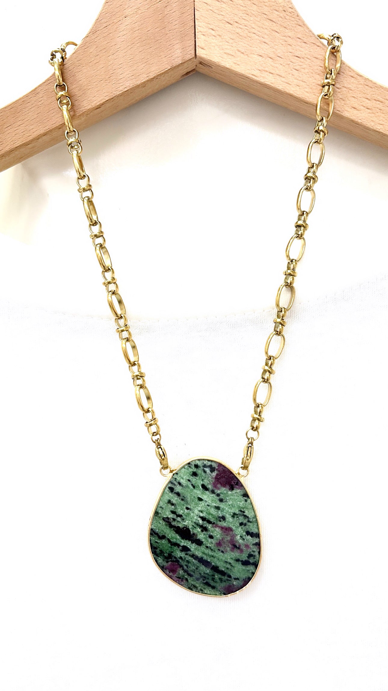 Collier Galet Rubis Zoisite