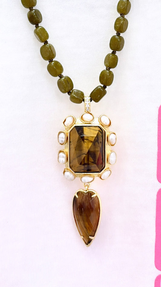 Collier Aura Jade, Œil de Tigre et Perles d’eau douce