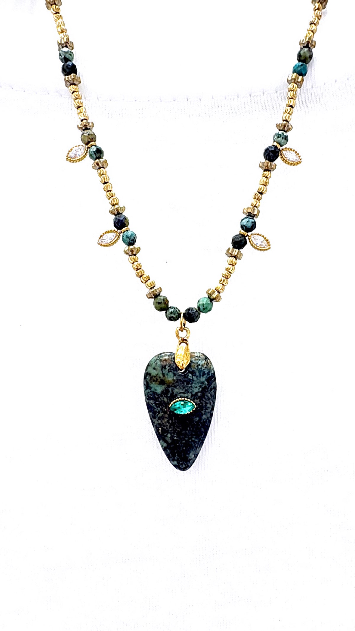 Collier Précieux Talisman Turquoise Africaine
