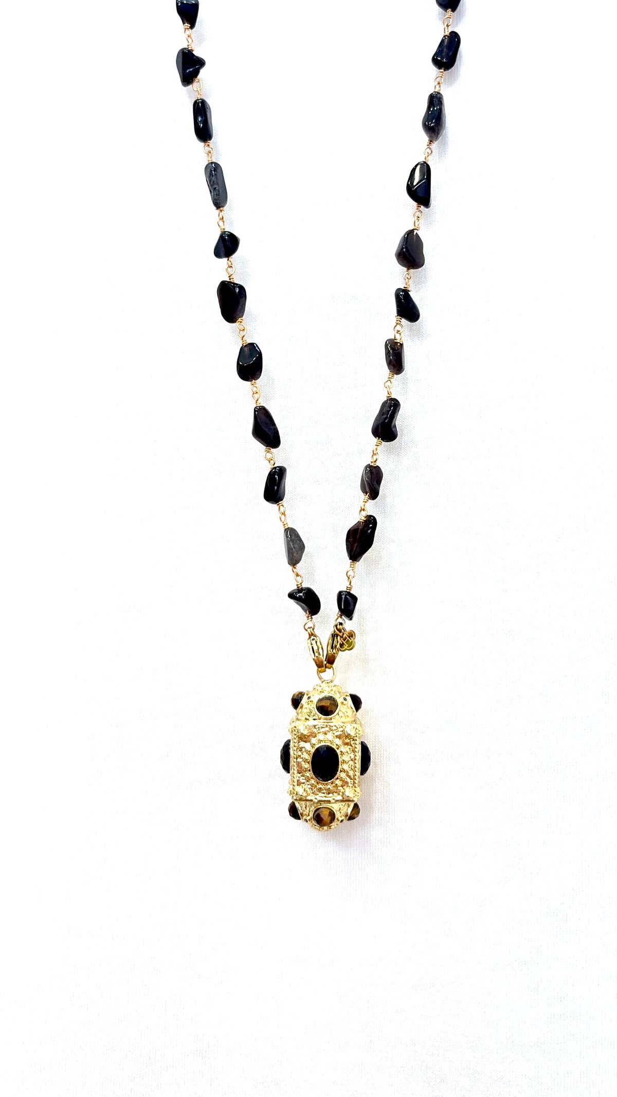 Sautoir Amulette Kalia Obsidienne Dorée , Onyx et Œil de Tigre