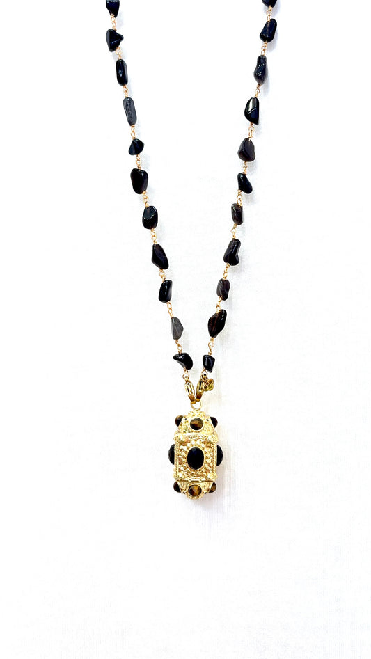 Sautoir Amulette Kalia Obsidienne Dorée , Onyx et Œil de Tigre