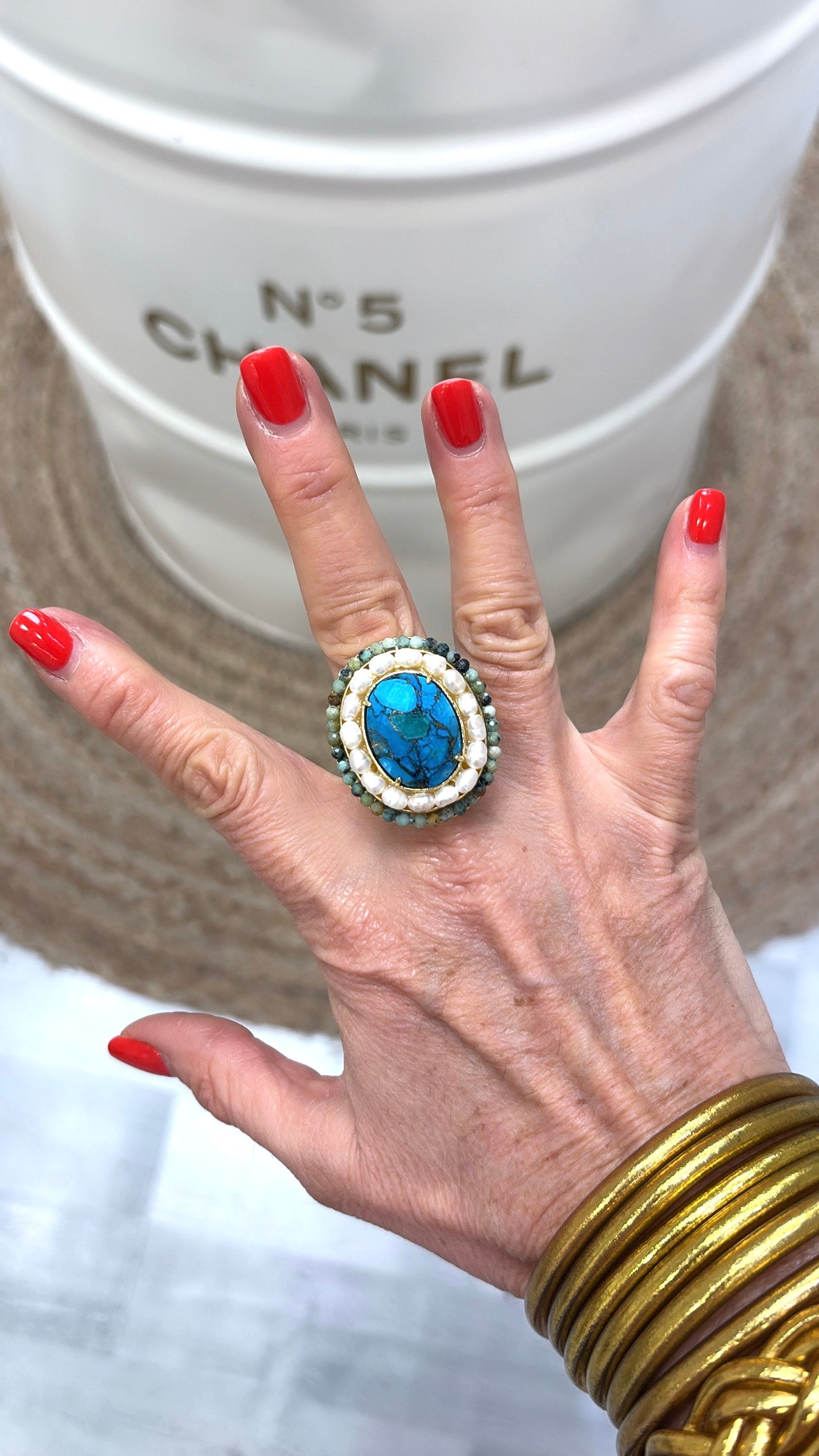 Bague l’Exceptionnelle Turquoise Mohave, Turquoise Africaine et Perles d’eau douce