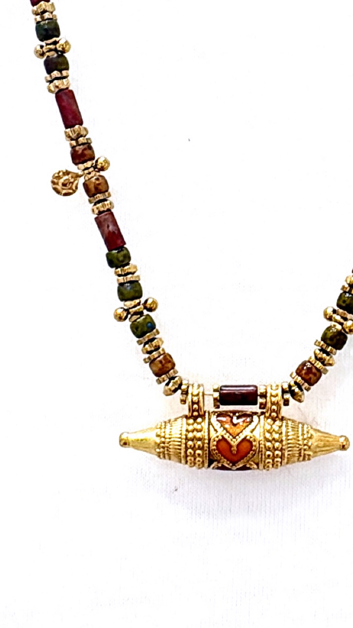 Collier Lovely Talisman Multi Pierres