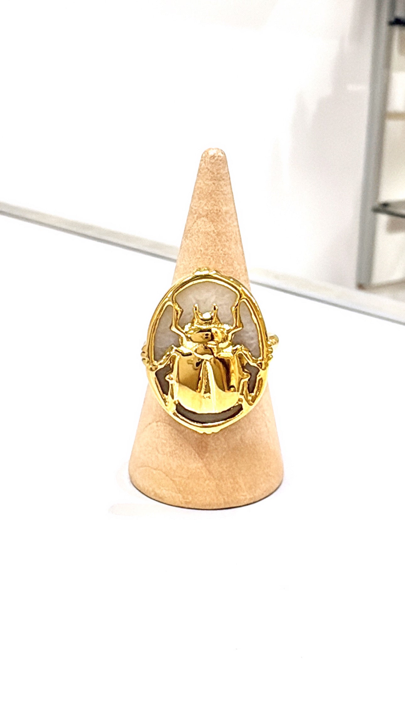 Bague Scarabée Blanche