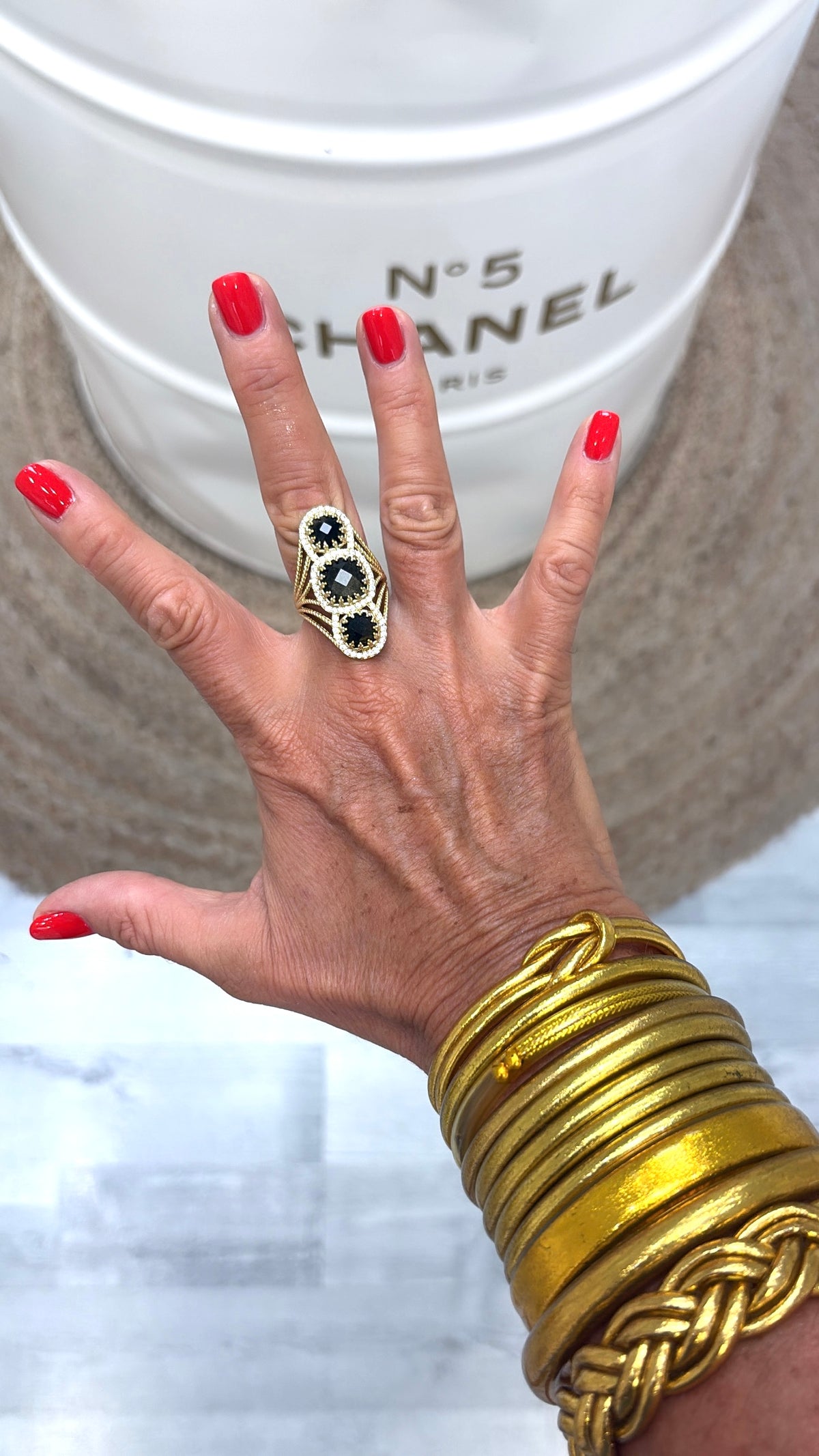 Bague Spectaculaire Obsidienne Dorée
