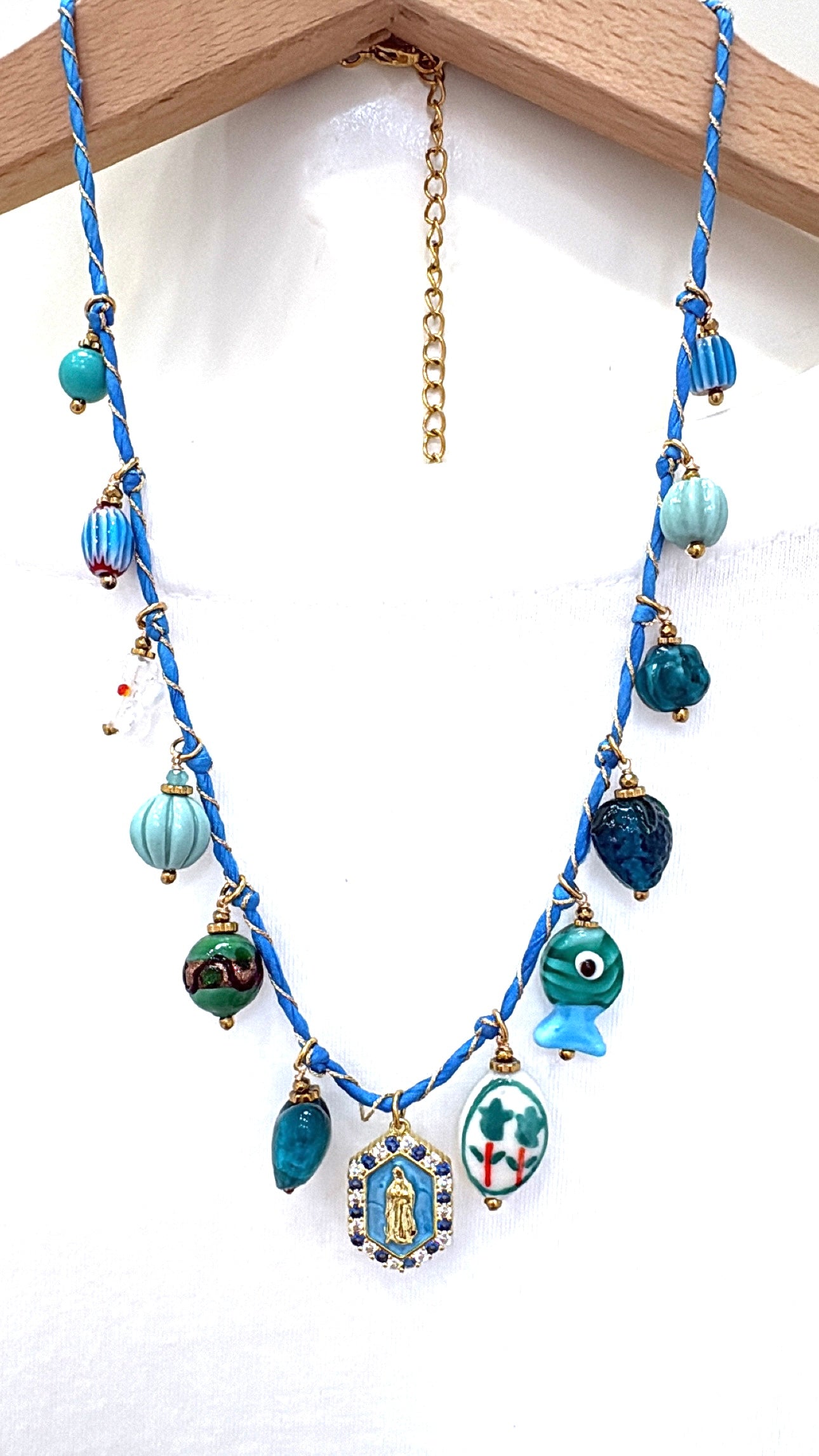 Collier Vierge d’Azur