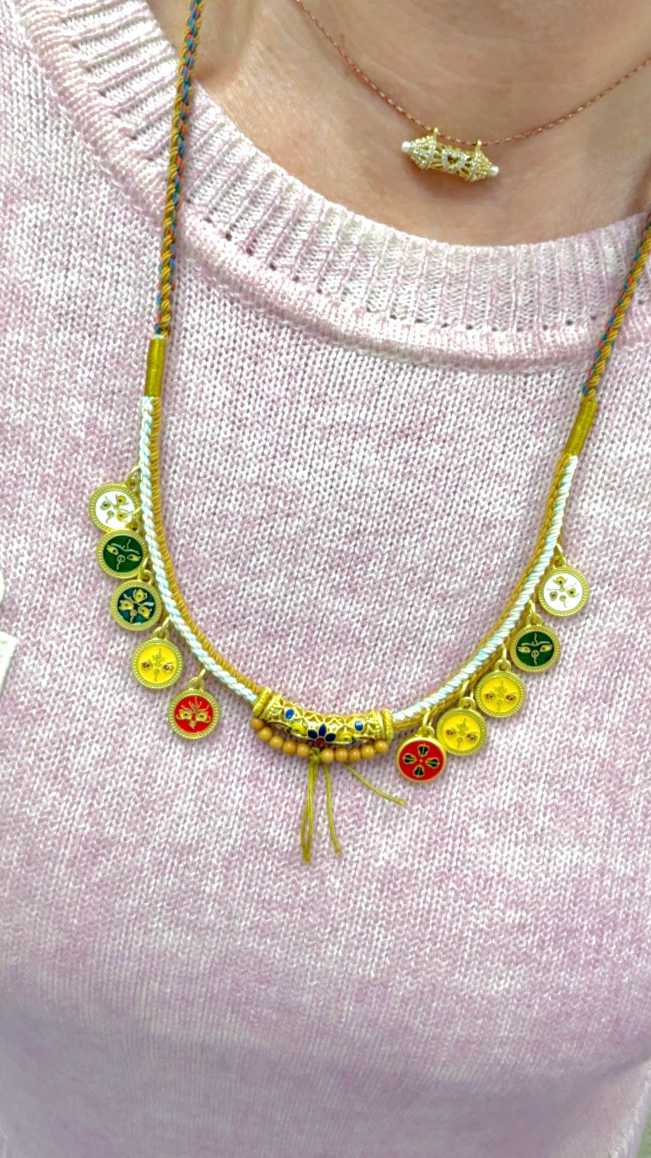 Collier Thangka Colors