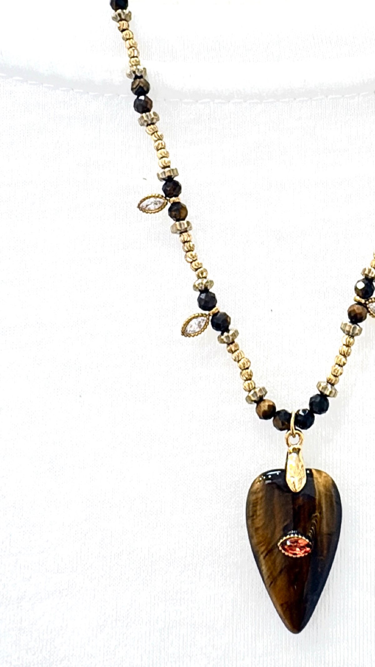 Collier Précieux Talisman Œil de Tigre