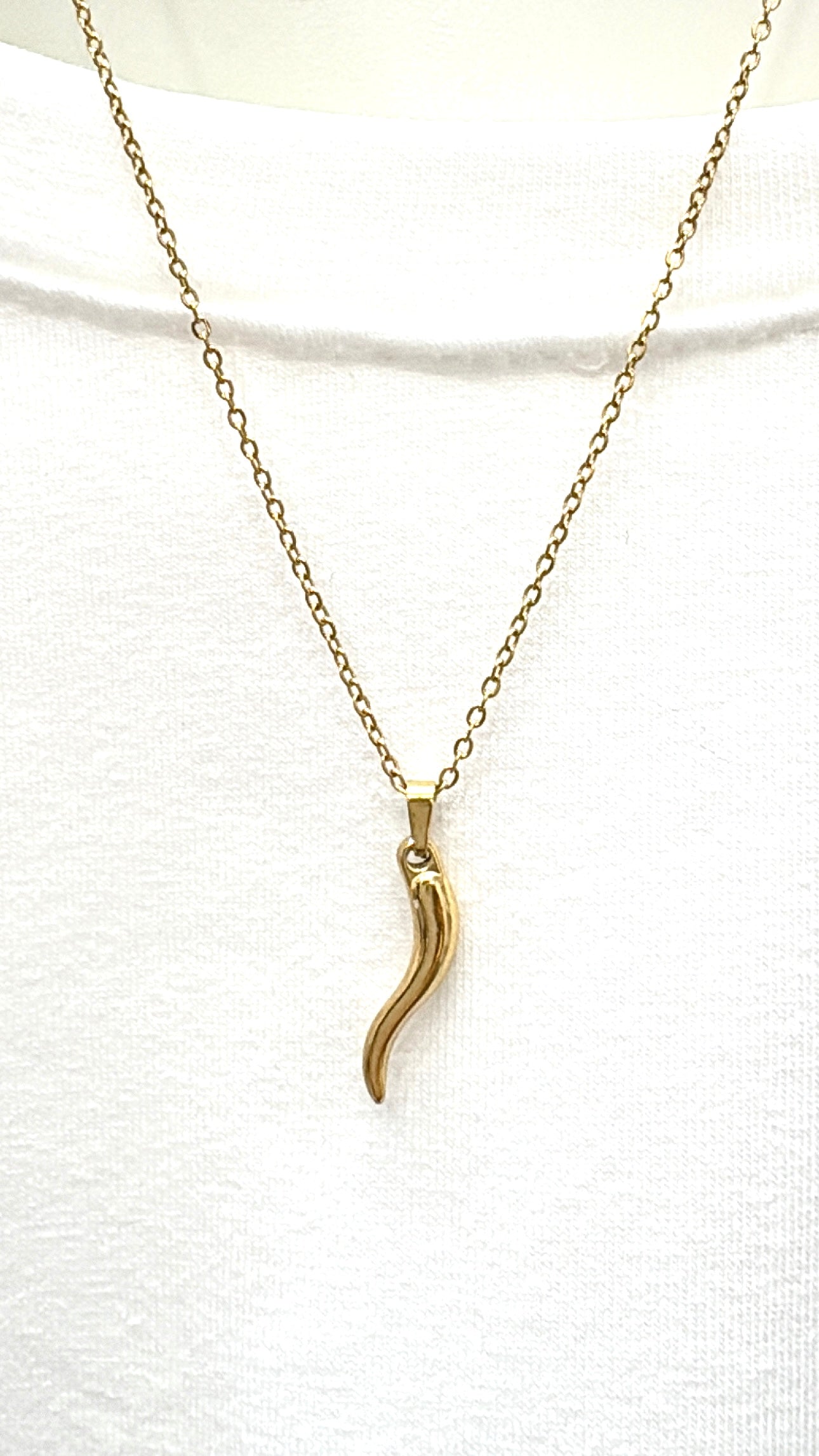 Collier Corne