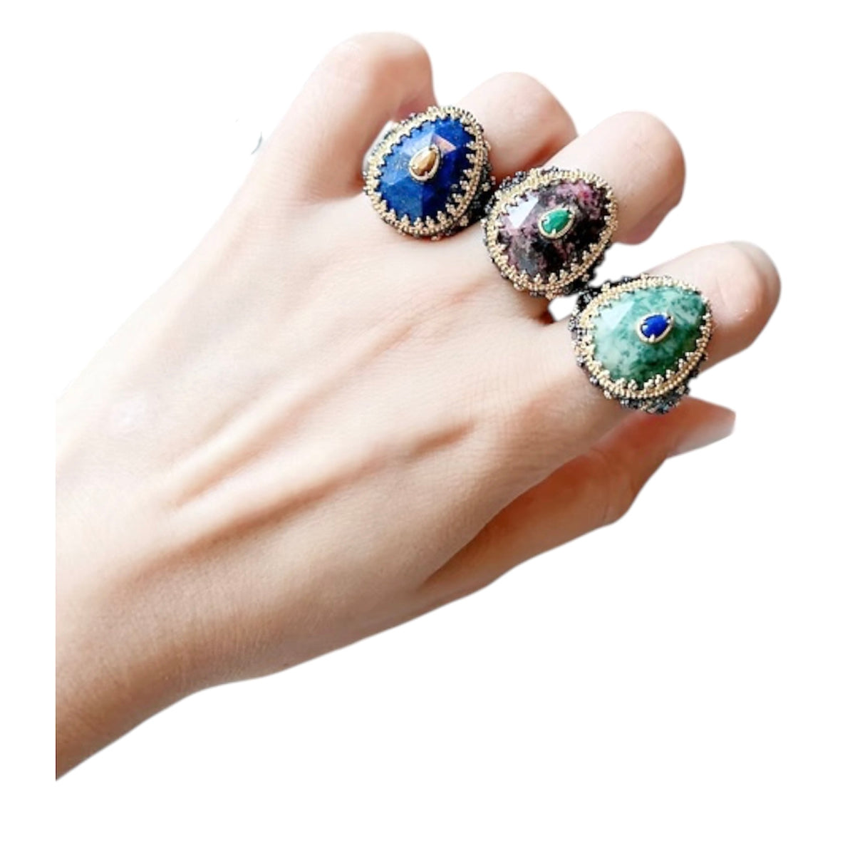 Bague Bohème Noire et Dorée Rhodonite