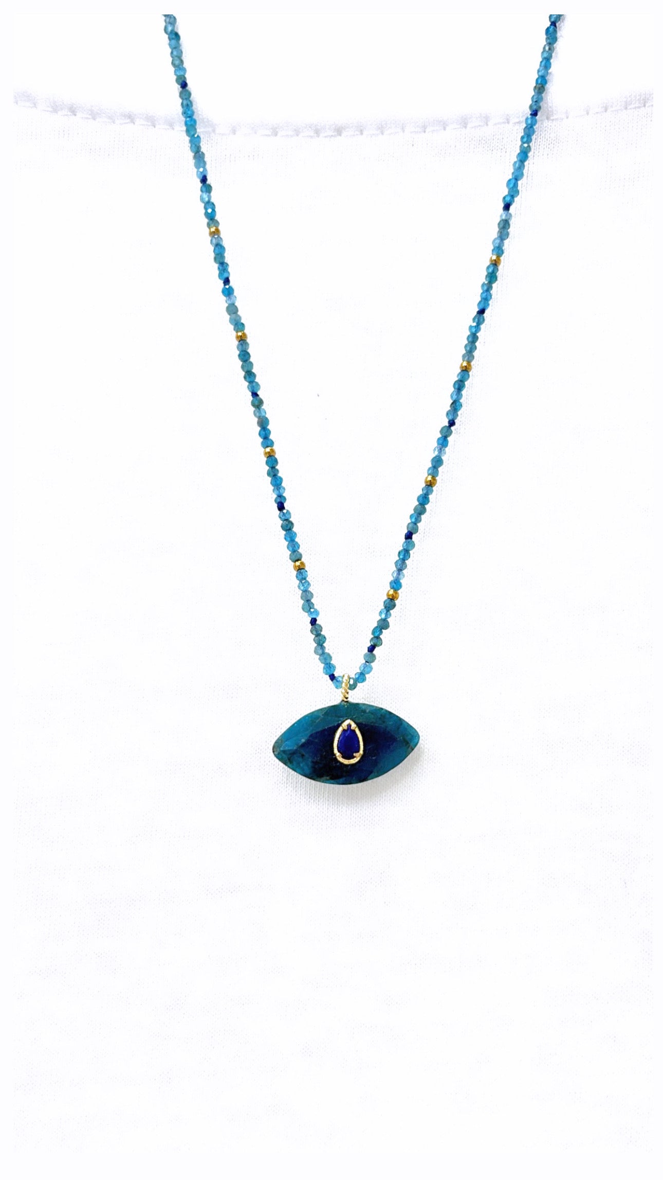 Collier Protection Apatite