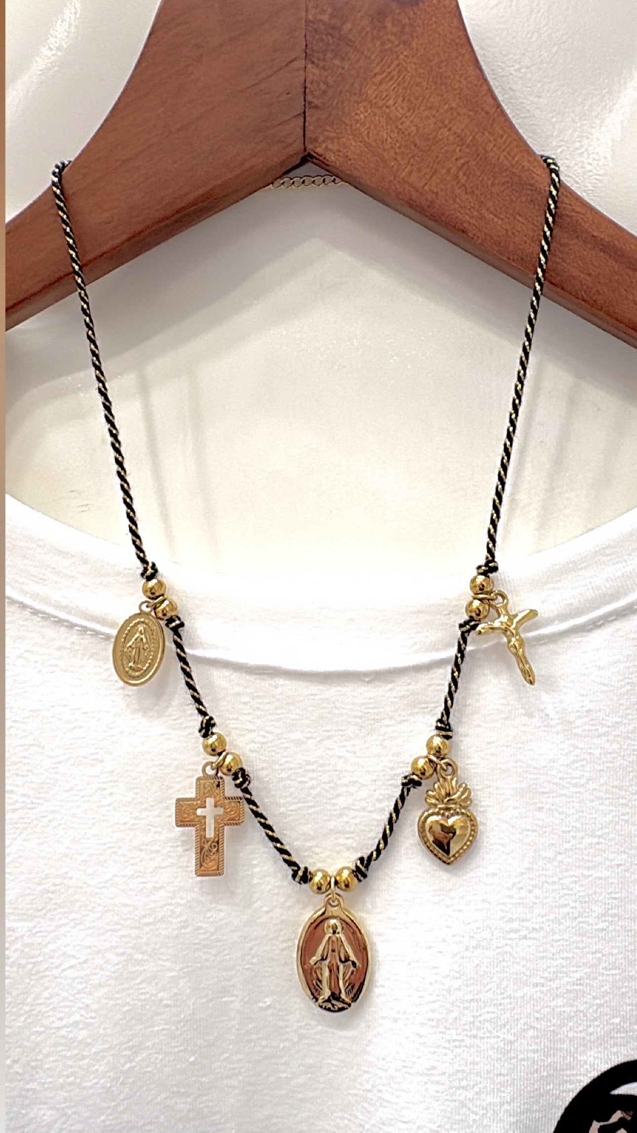 Collier Prayer Noir et doré