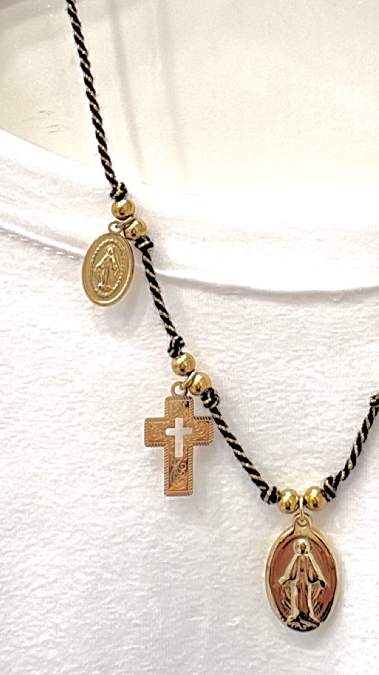 Collier Prayer Noir et doré