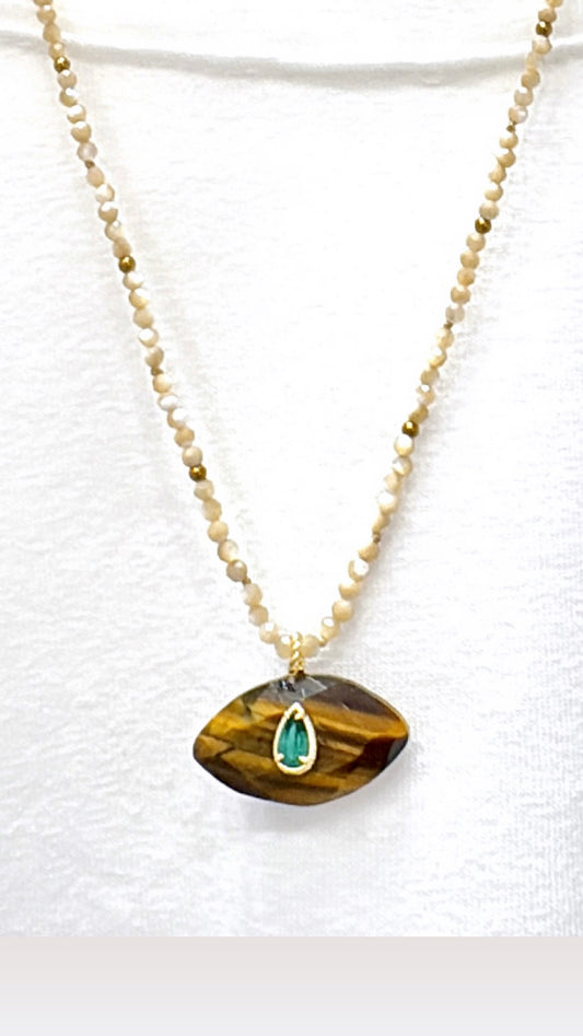 Collier Eye Œil de tigre et Nacre