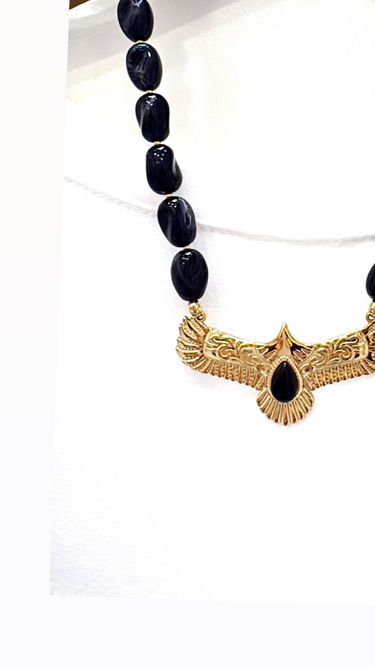 Collier Eagle MileMila Onyx
